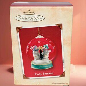 2002 Hallmark Keepsake Cool Friends Christmas Ornament Snowmen